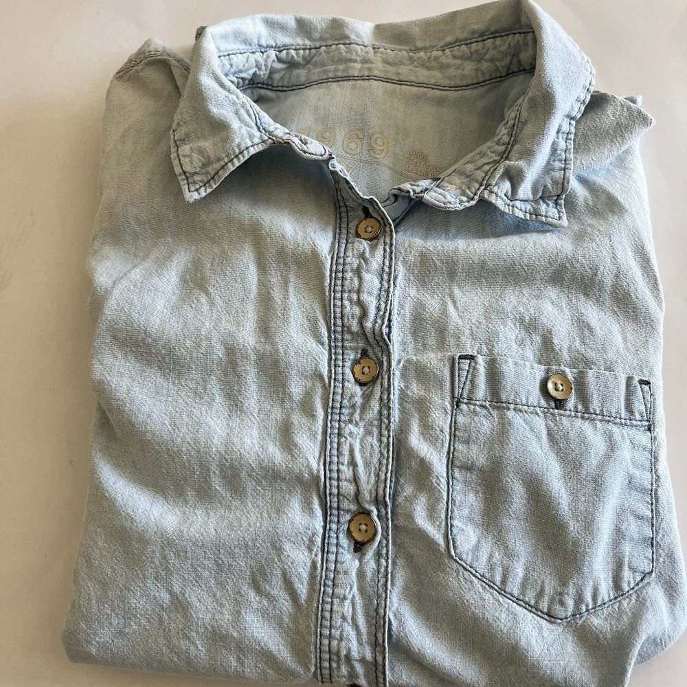 Stylish Denim Women 3/4 opening button down shirt